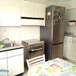 Rent 3 bedroom apartment of 87 m² in Milan