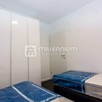 Rent 2 bedroom apartment of 85 m² in Primorsko-goranska