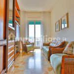Rent 5 bedroom apartment of 100 m² in Chiavari