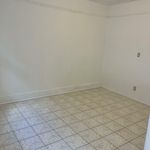 Rent 3 bedroom apartment in Woodhaven