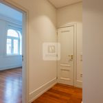 Rent 5 bedroom apartment of 346 m² in Porto