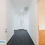 Affitto 6 camera appartamento di 200 m² in Milano