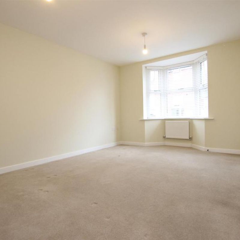 Albert Way, East Cowes 3 bed end of terrace house to rent - £1,200 pcm (£277 pw) Kingston Copse