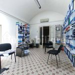 Affitto 1 camera casa di 200 m² in Petralia Soprana