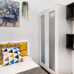 Rent a room of 230 m² in Barcelona