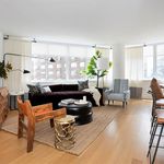 Rent 1 bedroom apartment of 80 m² in New York