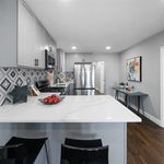 Rent 3 bedroom apartment in Union City