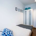 Rent a room of 80 m² in warsaw