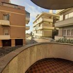 Affitto 3 camera appartamento di 116 m² in Rome