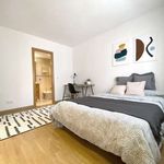 Rent a room of 148 m² in Madrid