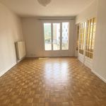 Rent 4 bedroom apartment of 72 m² in Échirolles