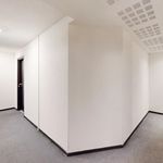 Rent 1 bedroom apartment of 33 m² in Vannes