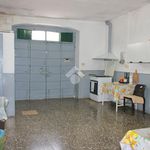 Affitto 4 camera casa di 110 m² in Putignano
