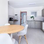 Rent 2 bedroom apartment of 56 m² in Paarl