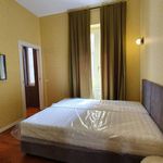 Affitto 4 camera appartamento di 130 m² in Milano