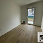 Rent 3 bedroom apartment of 64 m² in Champs-sur-Marne
