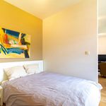 Rent 1 bedroom apartment of 45 m² in Auderghem
