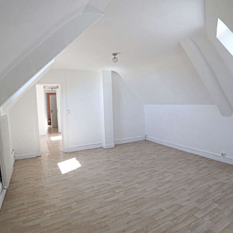 Location appartement 4 pièces 93 m² Rouen (76000)