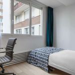 Rent 2 bedroom apartment of 72 m² in Paris