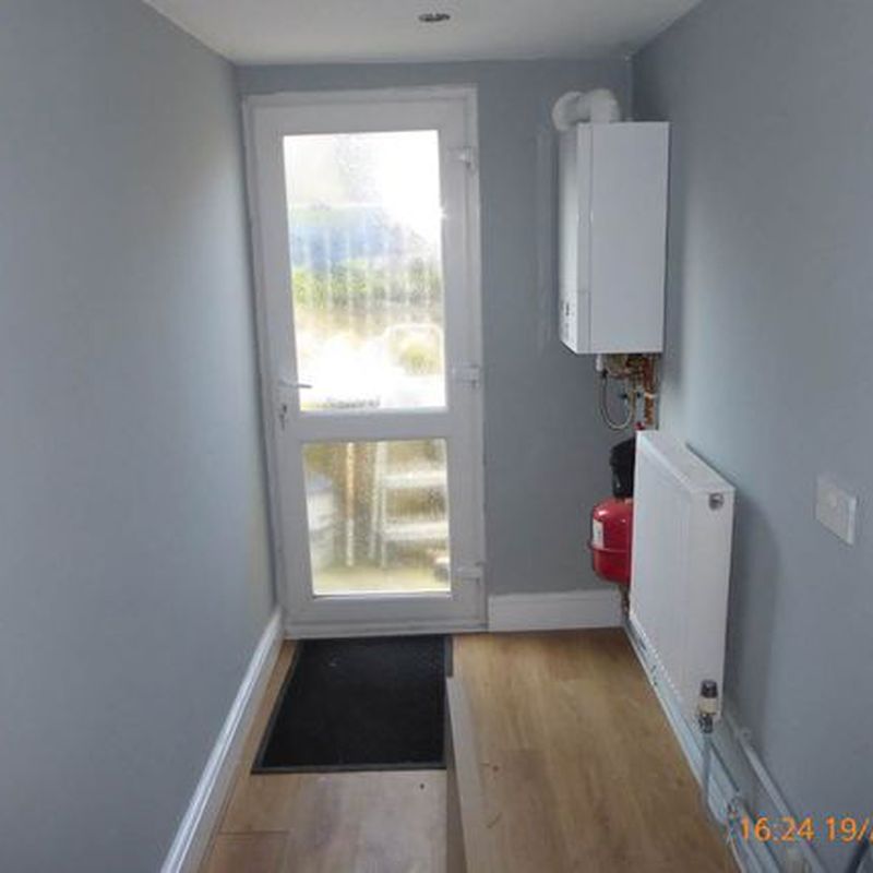 Terraced house to rent in Tabernacle Terrace, Carmarthen SA31