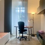 Rent 2 bedroom apartment of 75 m² in genoa