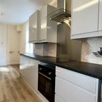Rent 5 bedroom flat in Newcastle upon Tyne