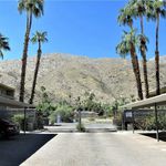 Rent 1 bedroom apartment of 72 m² in Palm Springs