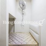 Rent 3 bedroom apartment of 40 m² in Sai Ying Pun