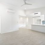 Rent 3 bedroom house in Palm Cove