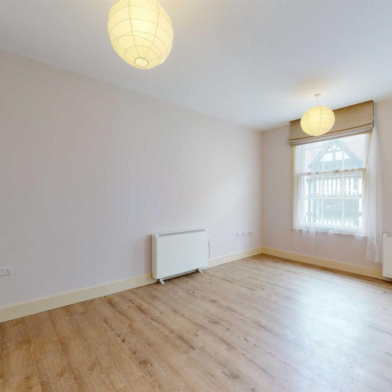 Apartment 2, 15, Castle Street, Shrewsbury, Shropshire, SY1 2BB - Cooper Green Pooks
