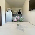 Pronajměte si 1 ložnic/e byt o rozloze 35 m² v Klecany