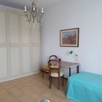 Affitto 4 camera appartamento di 90 m² in Firenze