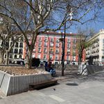 Rent 3 bedroom apartment of 169 m² in Madrid