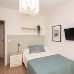 Rent a room of 112 m² in València