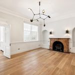 Rent 7 bedroom house of 602 m² in London
