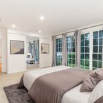 Rent 5 bedroom house in Sydney