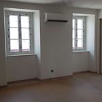 Rent 3 bedroom apartment of 55 m² in Saint-Palais