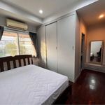Rent 3 bedroom house of 200 m² in Khlong Toei