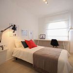Rent 2 bedroom apartment of 65 m² in Valencia
