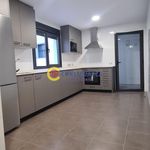 Rent 3 bedroom apartment of 157 m² in València