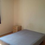 Rent 1 bedroom apartment in Caerdydd