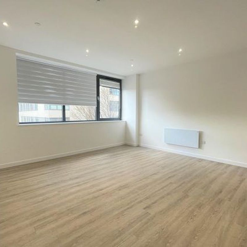 Flat to rent in Bunnian Place, Basingstoke RG21
