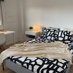 Rent 6 bedroom apartment of 144 m² in Madrid