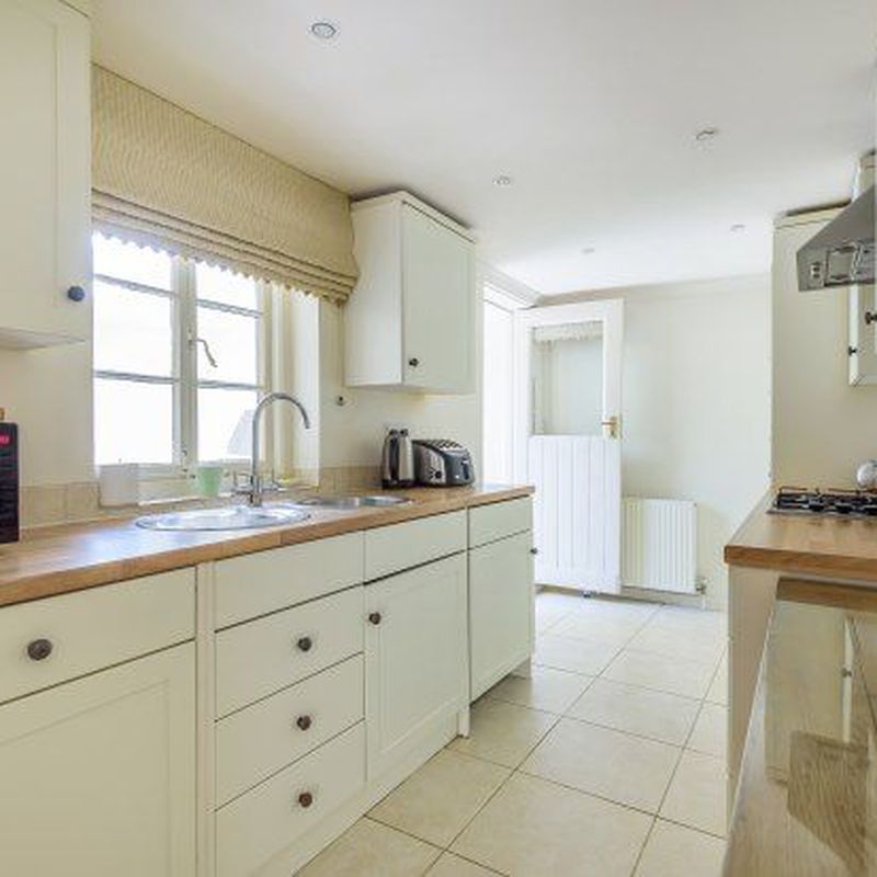 Cottage to rent in Kings Saltern Road, Lymington SO41