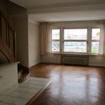 Rent 4 bedroom house of 133 m² in Arras