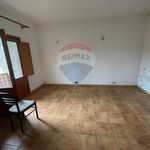Rent 6 bedroom house of 100 m² in Bagni di Lucca