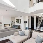 Rent 4 bedroom house of 450 m² in Marbella