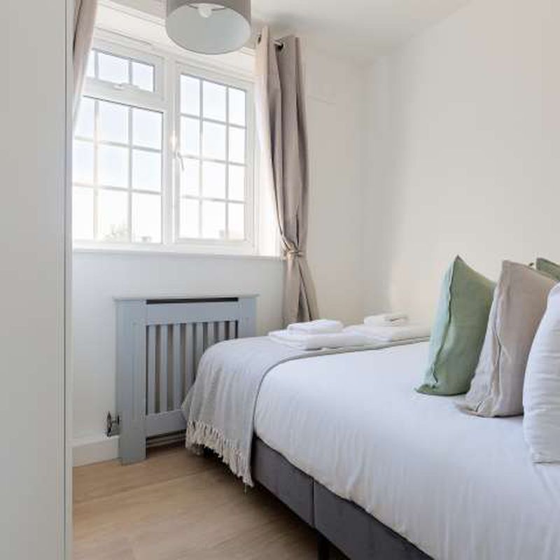 3 bedroom house for rent in Morden, London St Helier