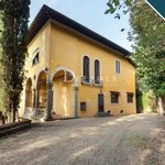 Rent 5 bedroom apartment of 350 m² in Fiesole