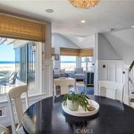 Rent 4 bedroom apartment of 167 m² in Newport Beach